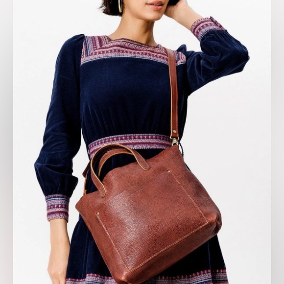 Portland leather goods ALMOST PERFECT' MEDIUM CROSSBODY TOTE cognac - Picture 4 of 16